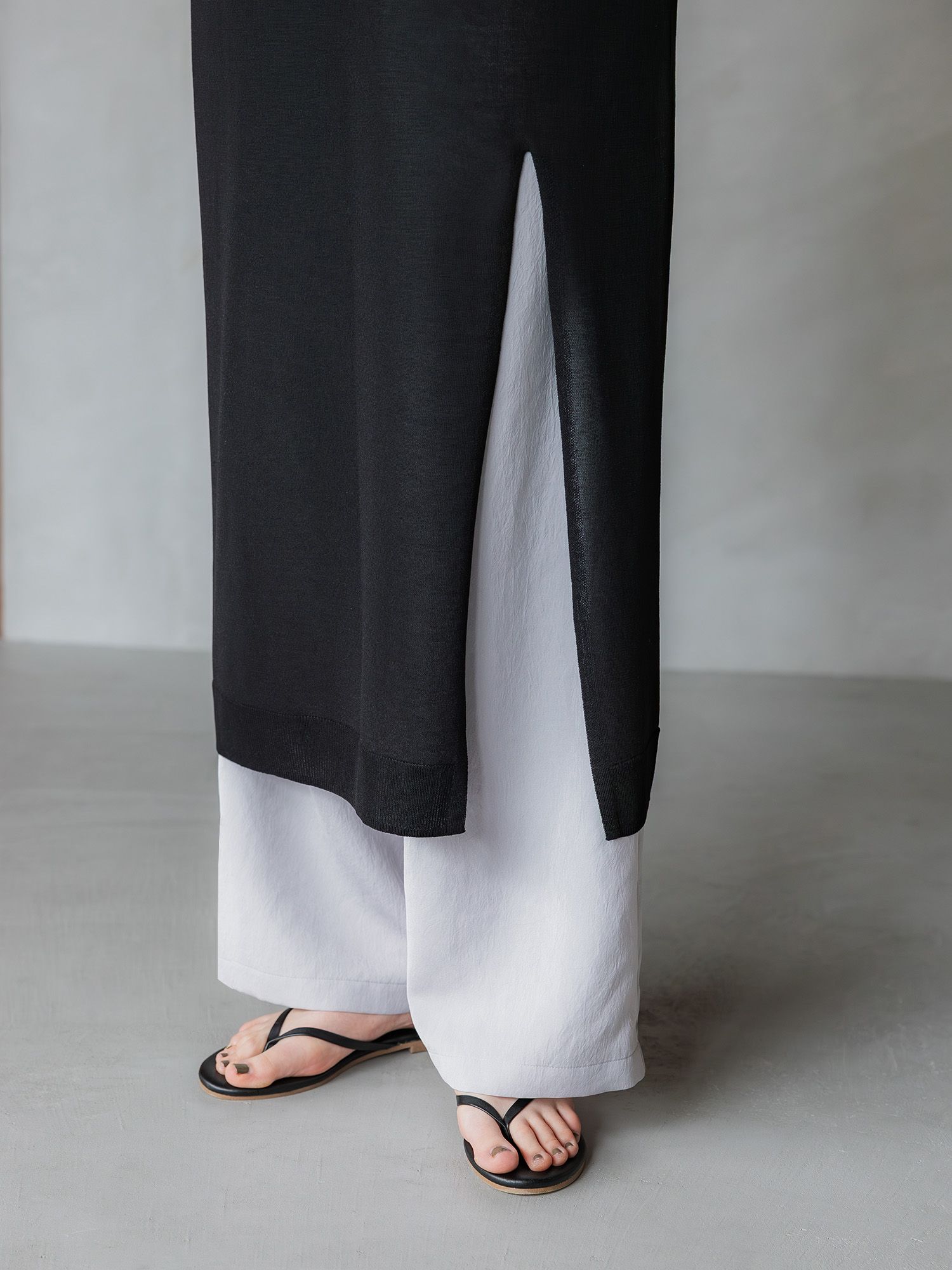 H173 B83 W66 H96 / 着用サイズ : サンプル