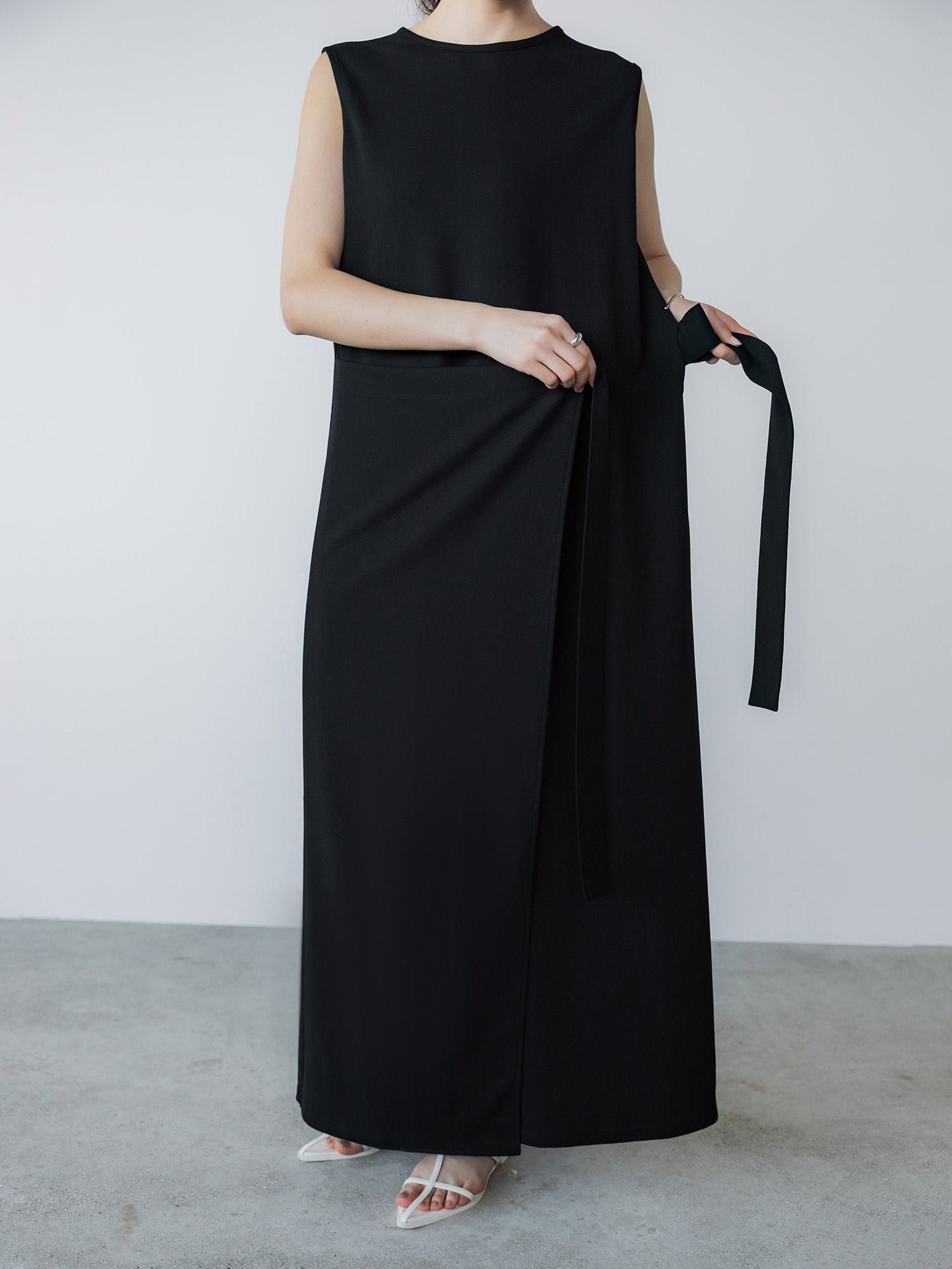 H167 B81 W57 H89 / 着用サイズ : size3