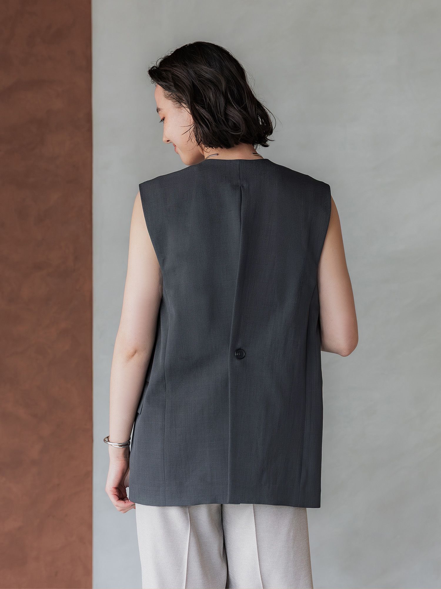 H173 B83 W66 H96 / 着用サイズ : size3