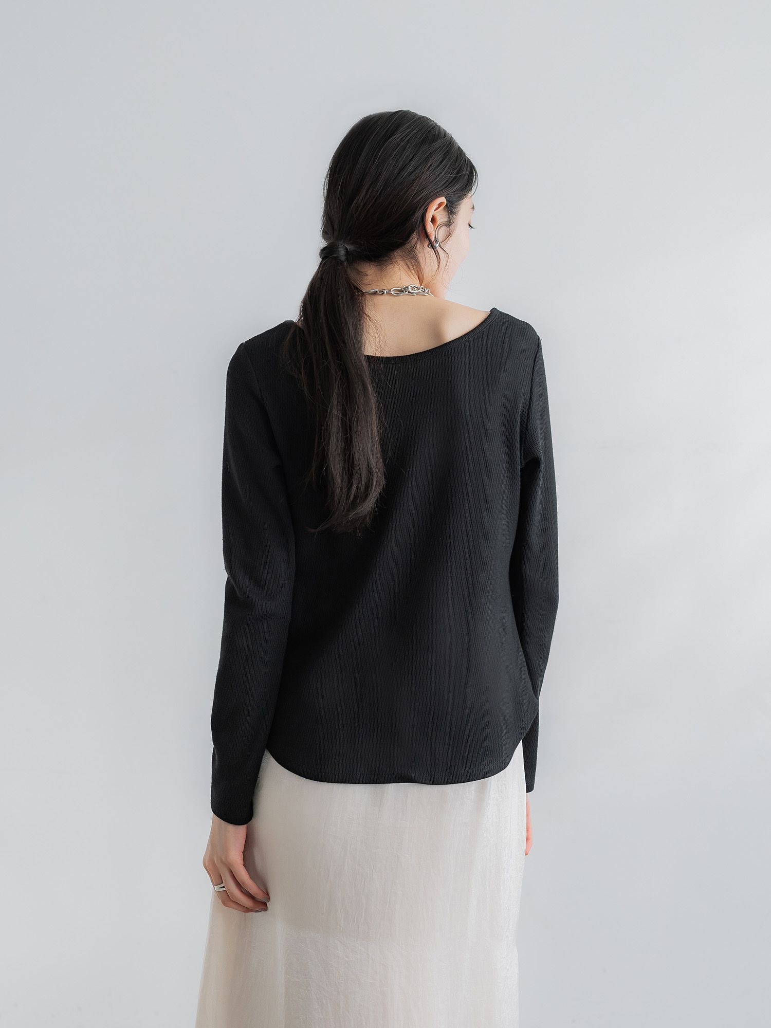 H172 B77 W56.5 H84.5 / 着用サイズ : size2