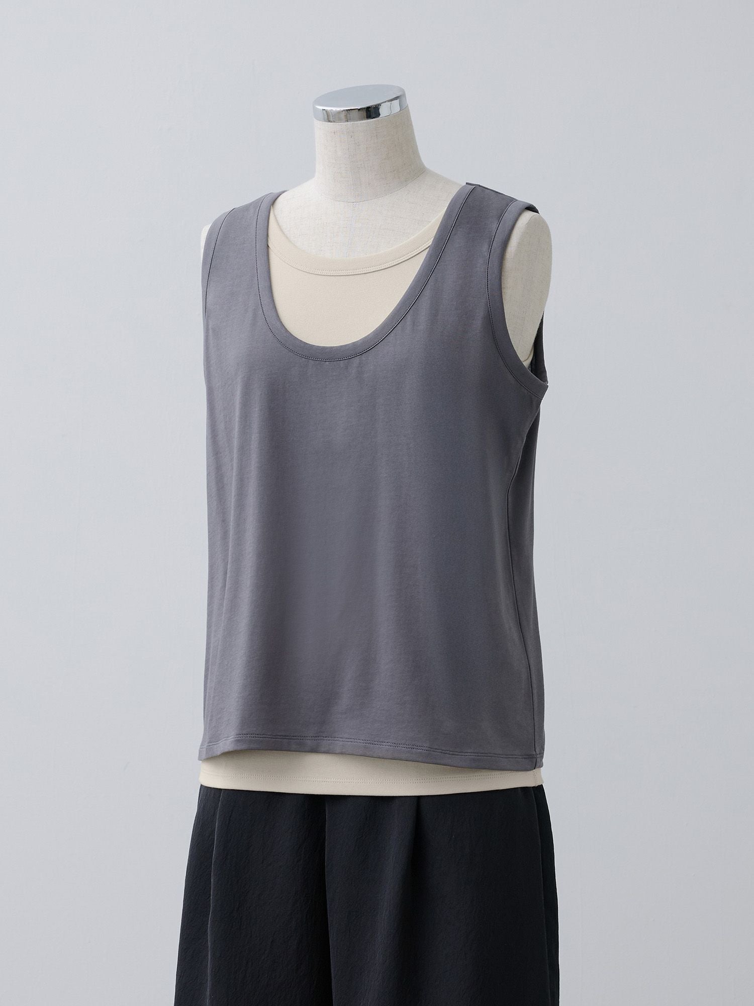 マルチウェイレイヤードタンクトップ