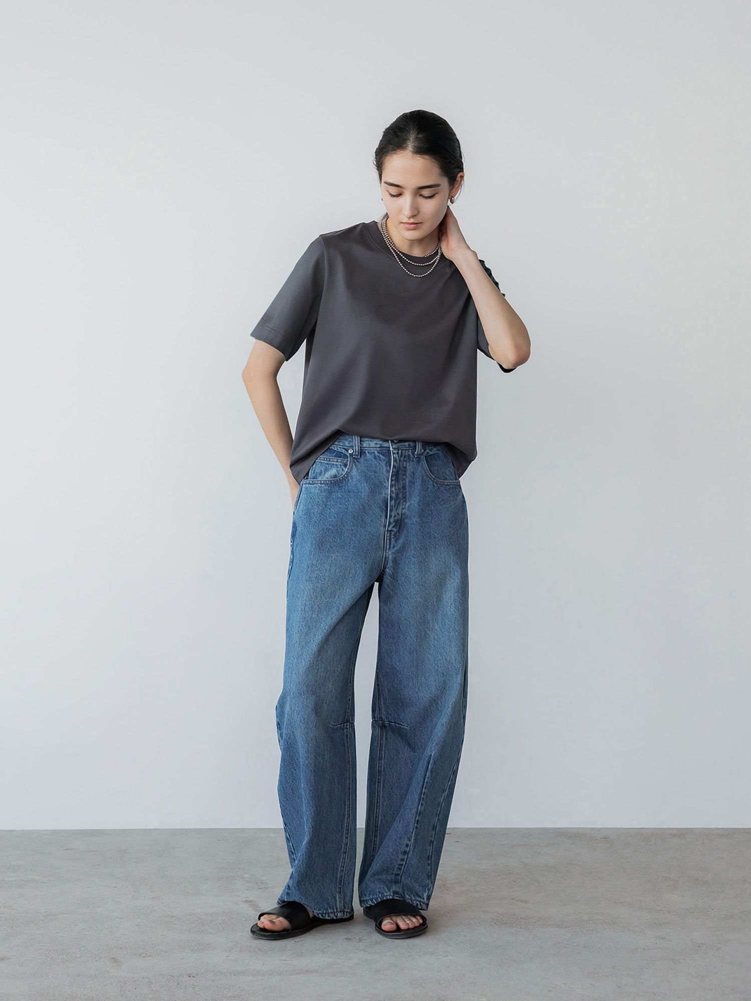 H167 B81 W57 H89 / 着用サイズ : size2