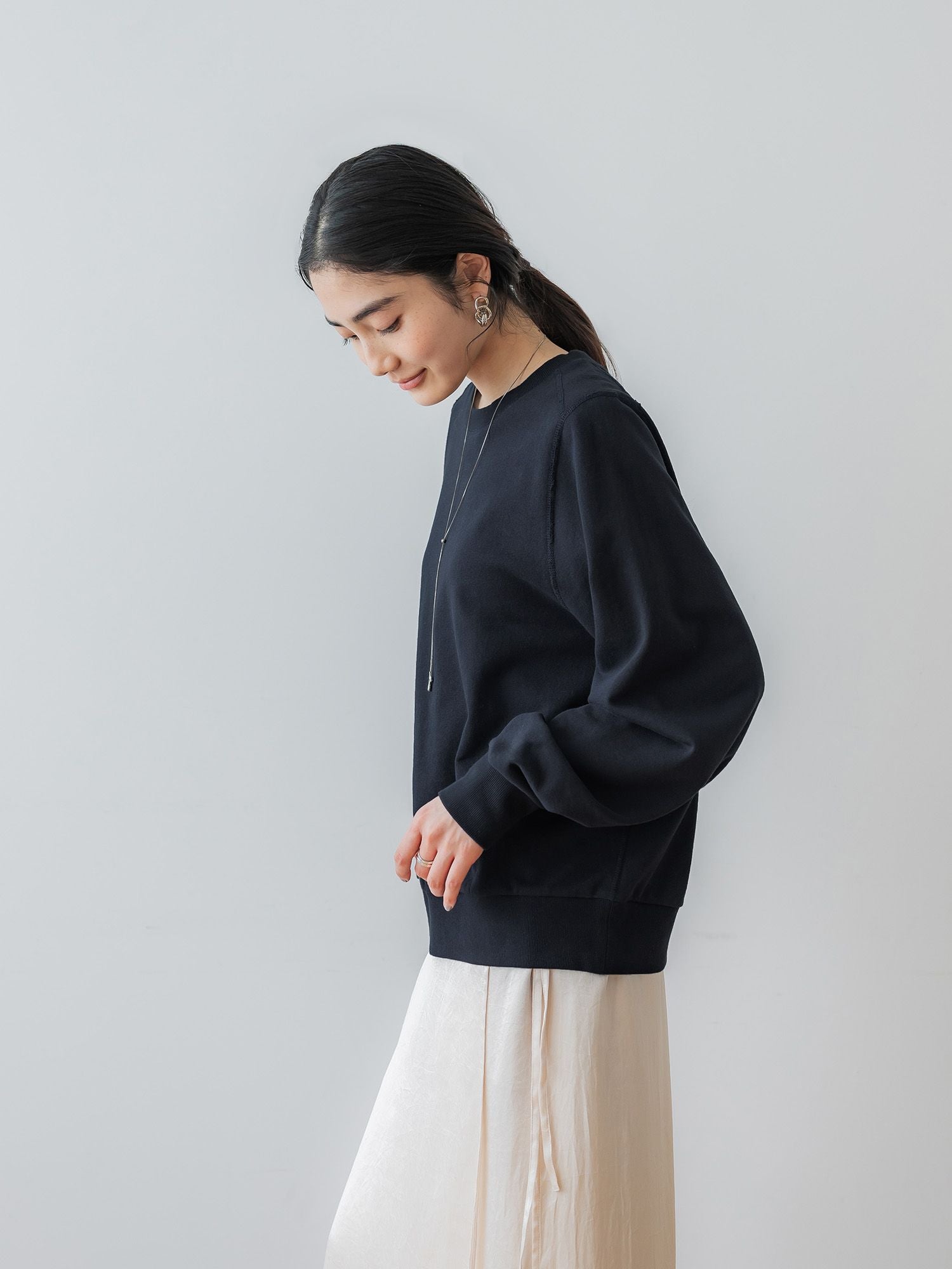 H172 B77 W56.5 H84.5 / 着用サイズ : size2