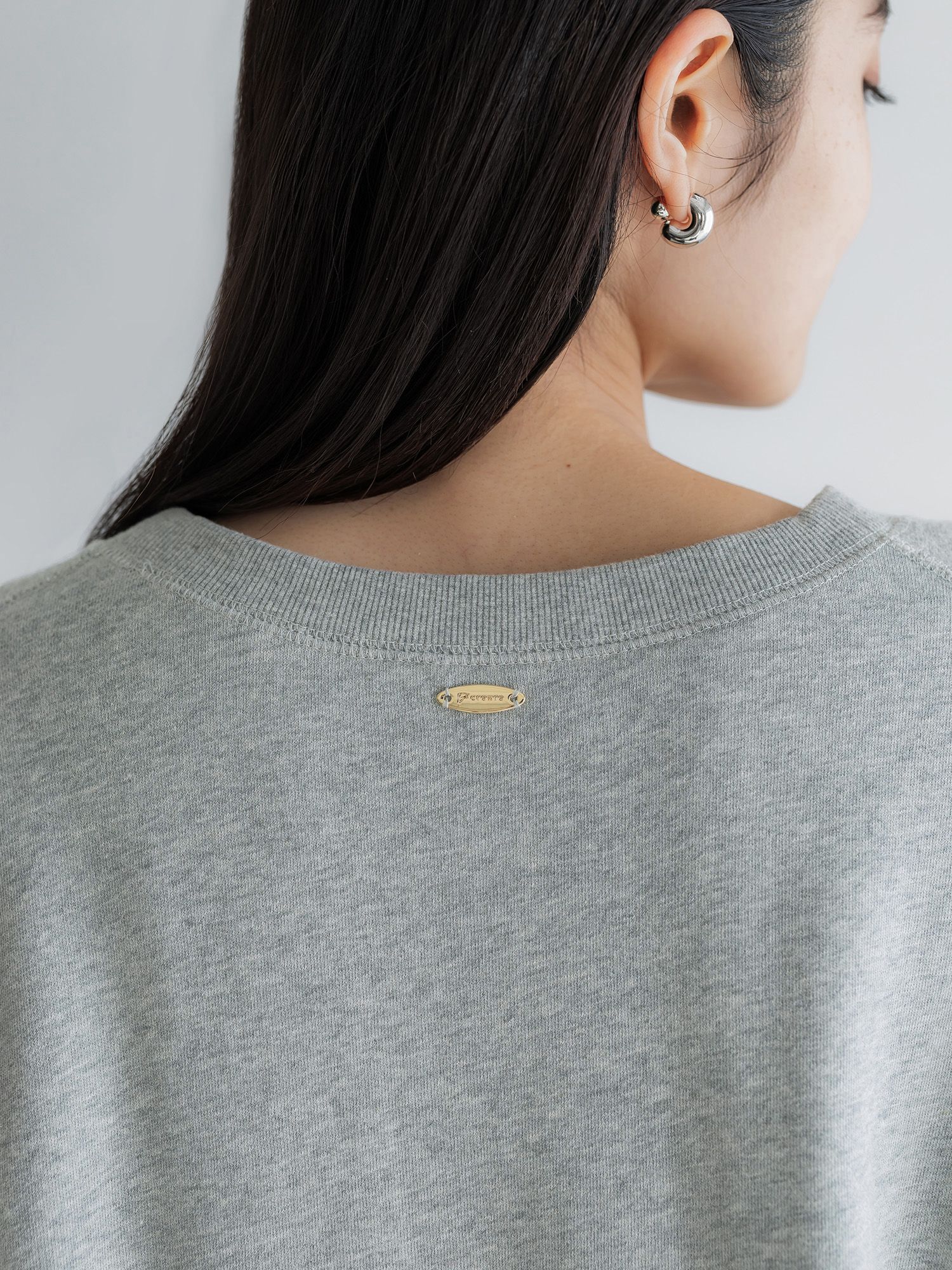 H172 B77 W56.5 H84.5 / 着用サイズ : size2