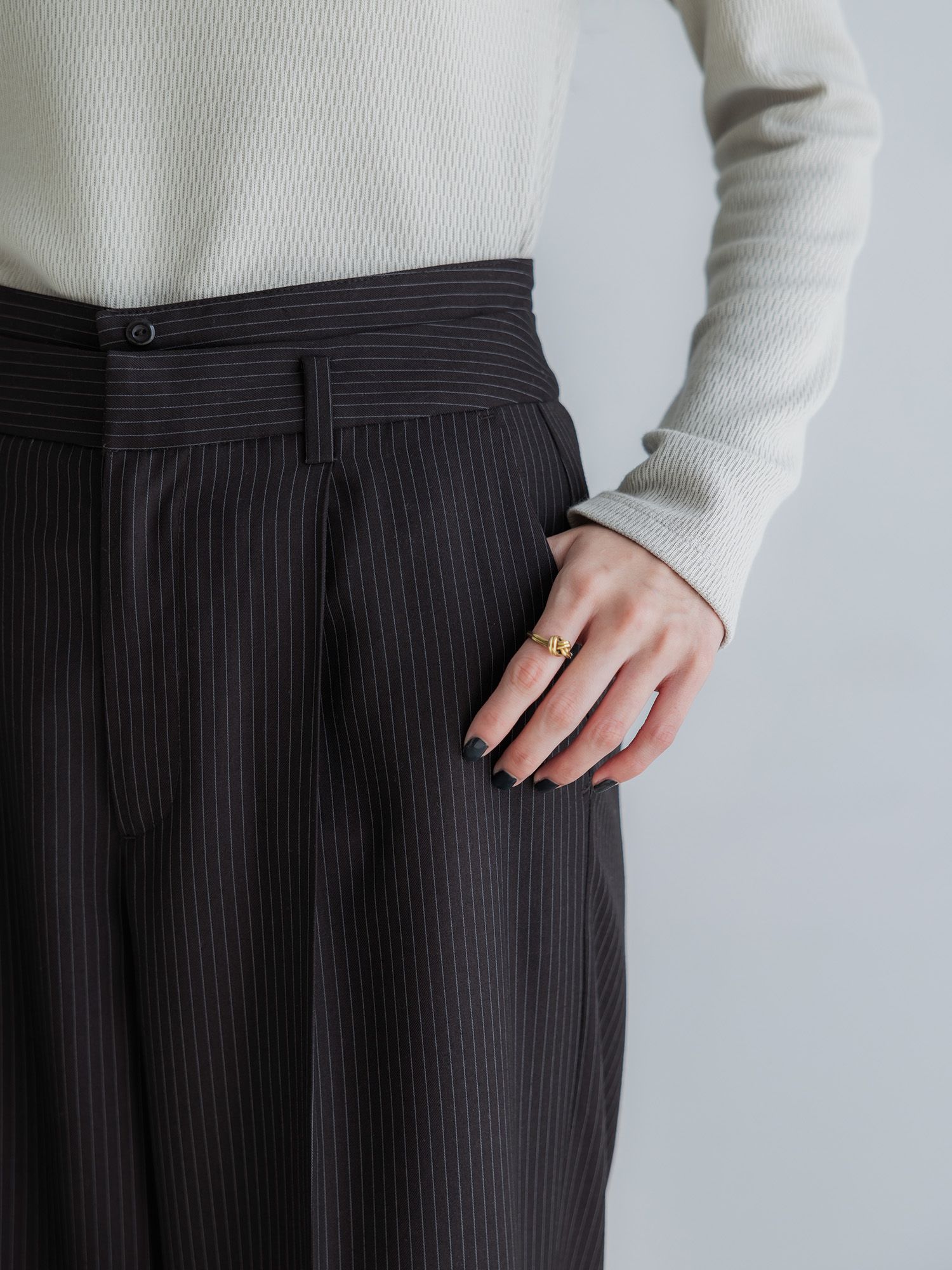 H170 B78 W59 H85 / 着用サイズ : サンプル