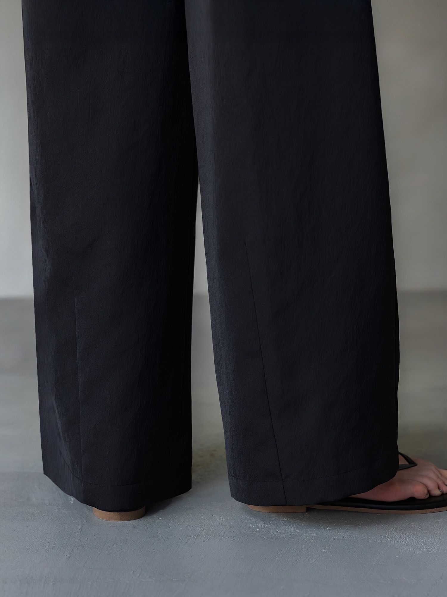 H173 B83 W66 H96 / 着用サイズ : サンプル