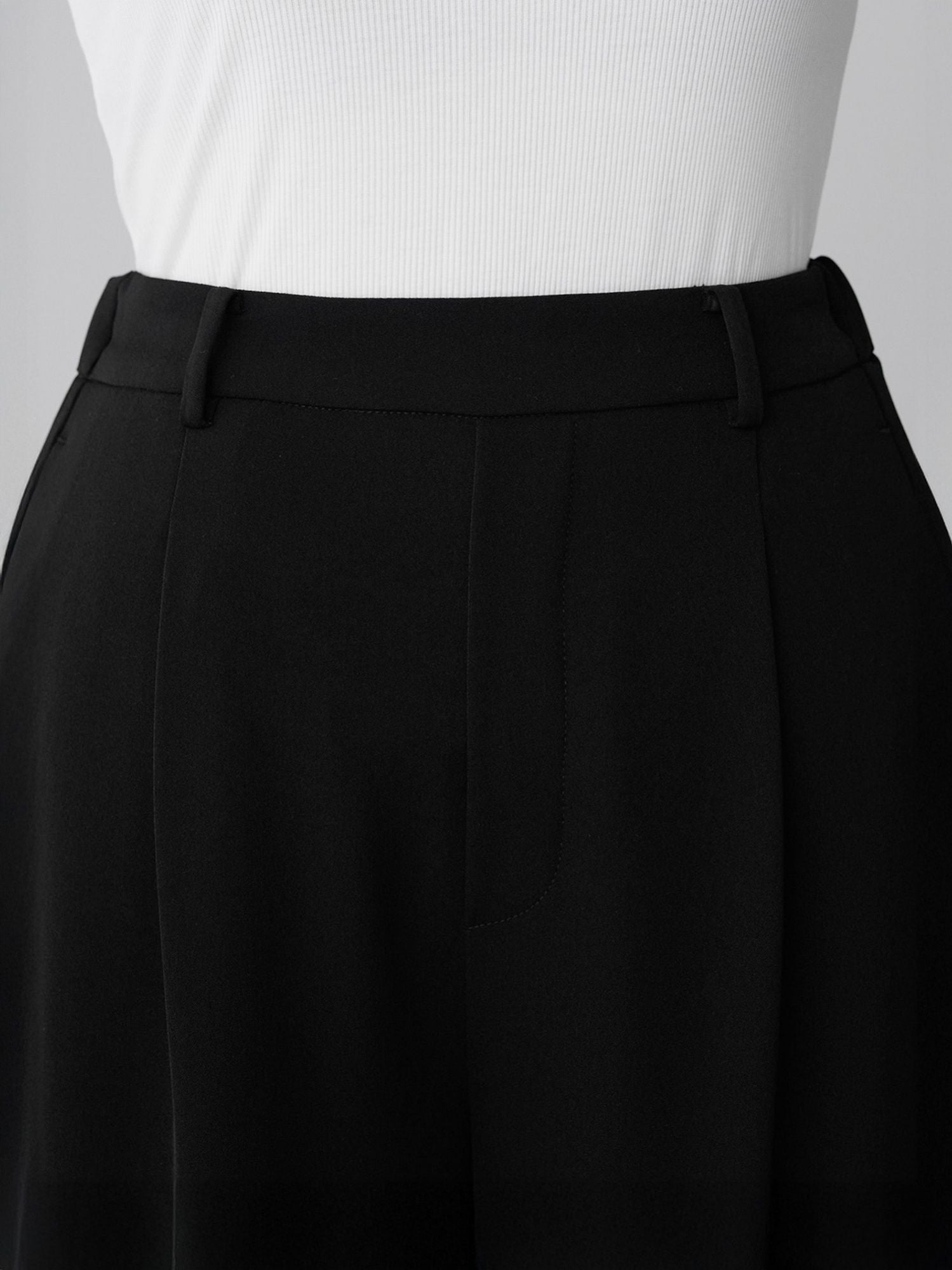 ウォーターリペレントスラックス