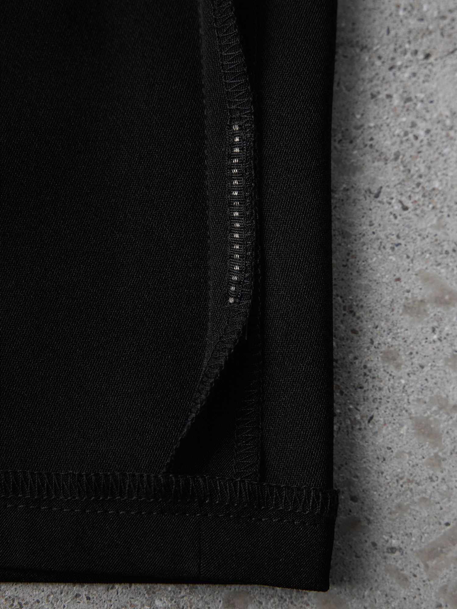 ウォーターリペレントスラックス