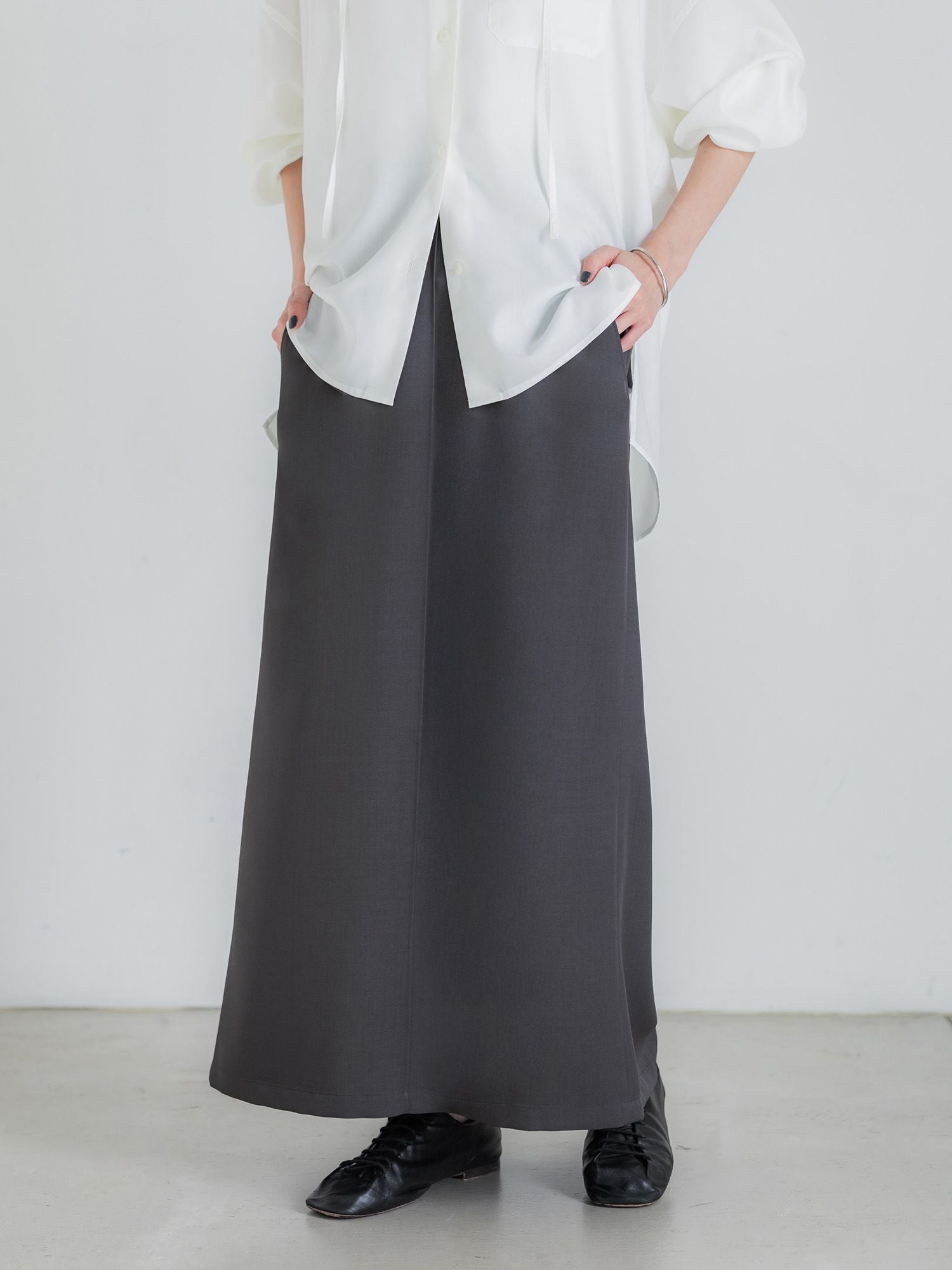 H170 B78 W59 H85 / 着用サイズ : サンプル