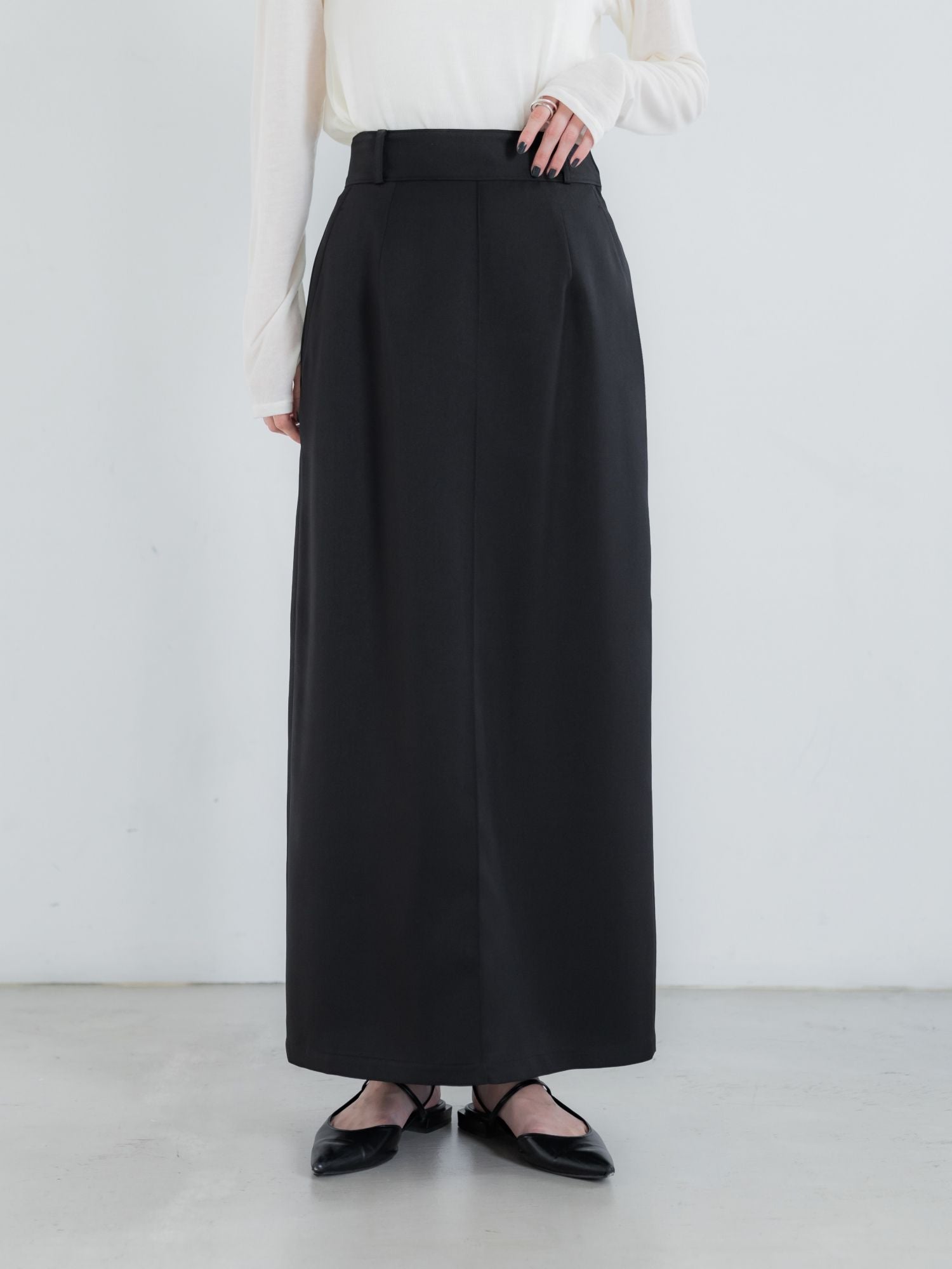 H170 B78 W59 H85 / 着用サイズ : サンプル