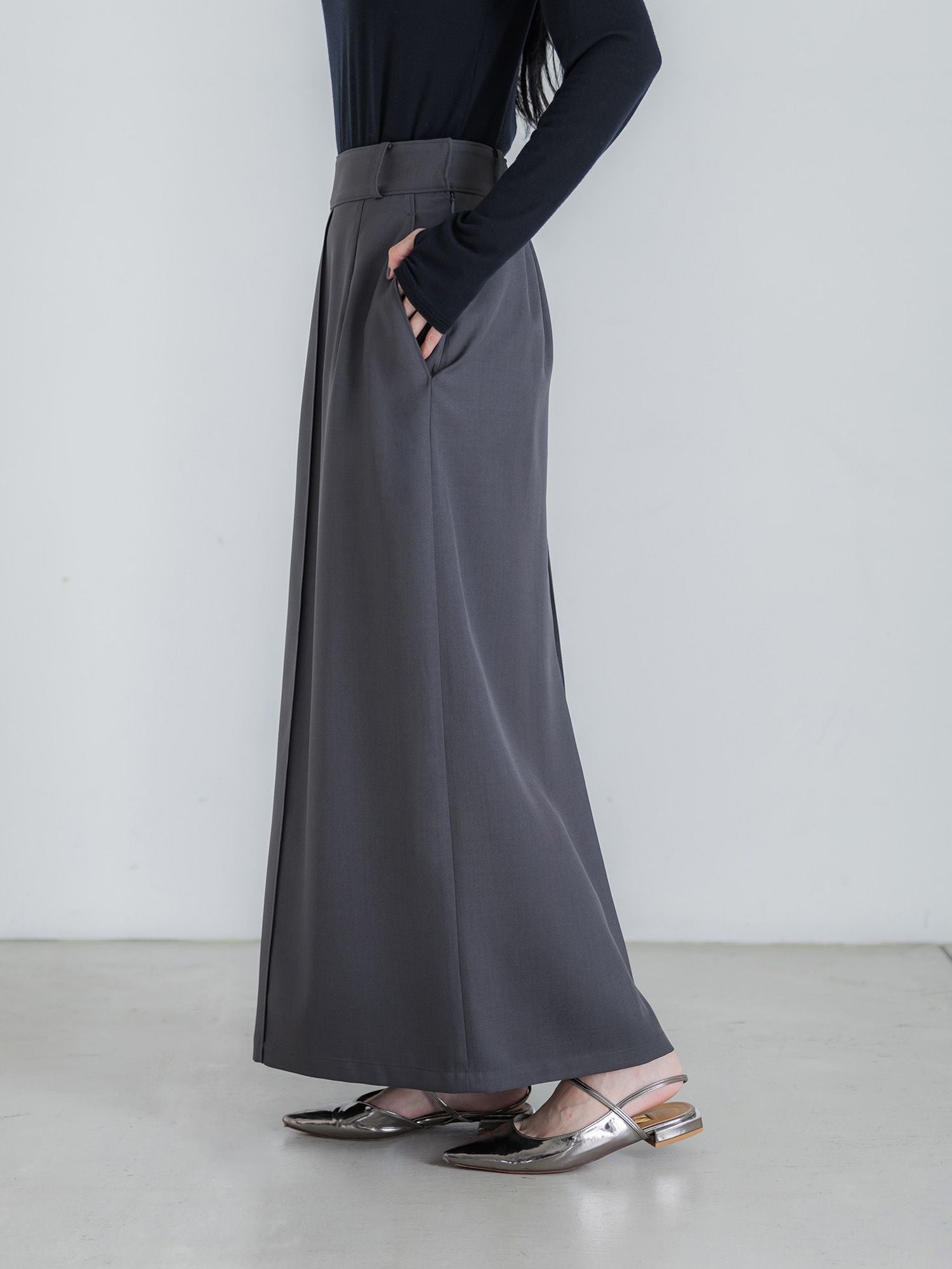 H170 B78 W59 H85 / 着用サイズ : サンプル