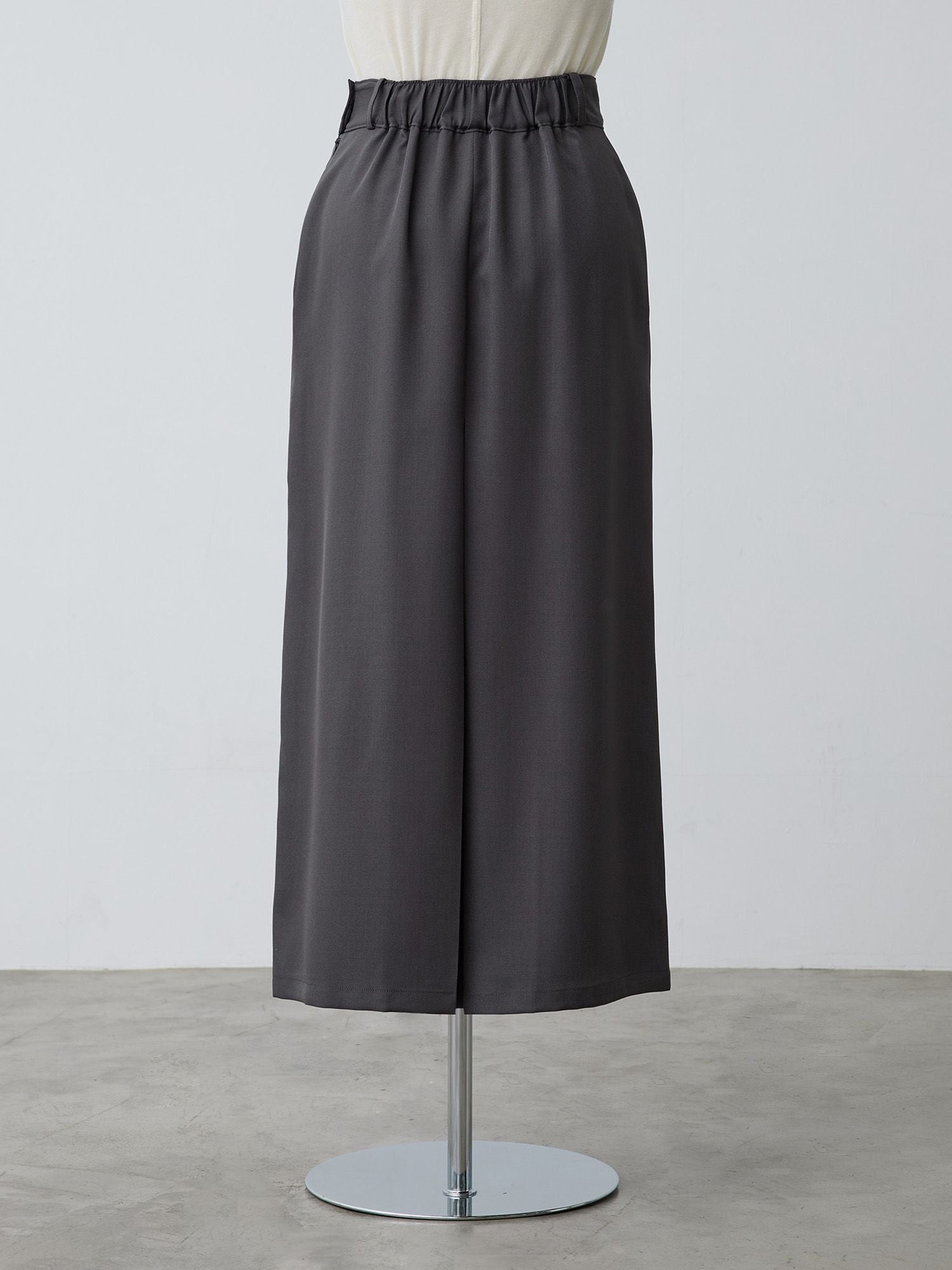 【新品】crewre バックタックナロースカート サイズ3 crewre online store / バックタックナロースカート