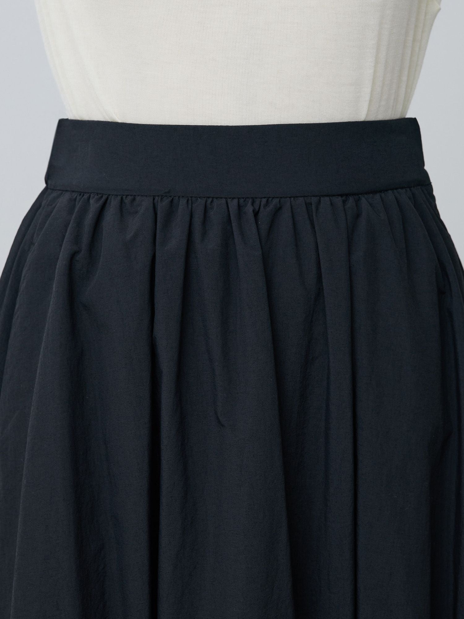 ナイロンドレープマキシスカート